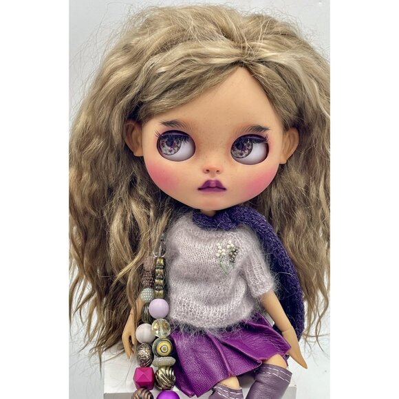 Custom OOAK Blythe TBL Factory Doll by Arkhippo 2022 - Picture 2 of 16